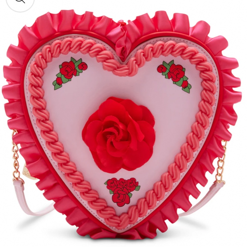 NWT BETSEY JOHNSON KITSCH HEART BABY CAKE CROSSBODY PURSE